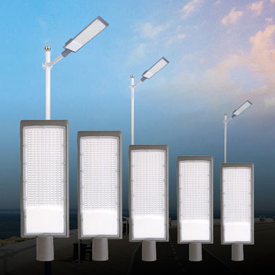 Waterdichte IP66 LED straatlantaarn met 120lm/W efficiëntie en AC85-265V brede spanning voor snelwegen