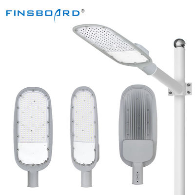 120lm/W Hoogrendement LED Straatlantaarn met IP66 Waterdichtheid en AC85-265V Brede Spanning voor Buitenwegverlichting